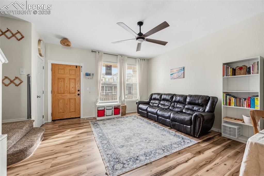 Image 6 of 30: Living Room