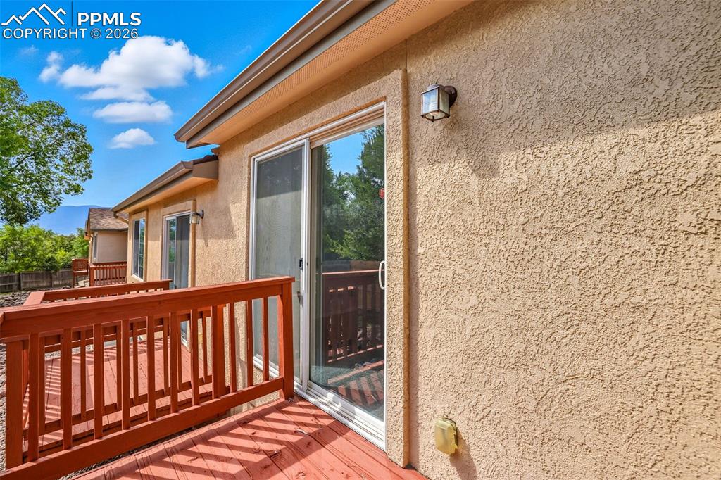 Image 17 of 45: Deck