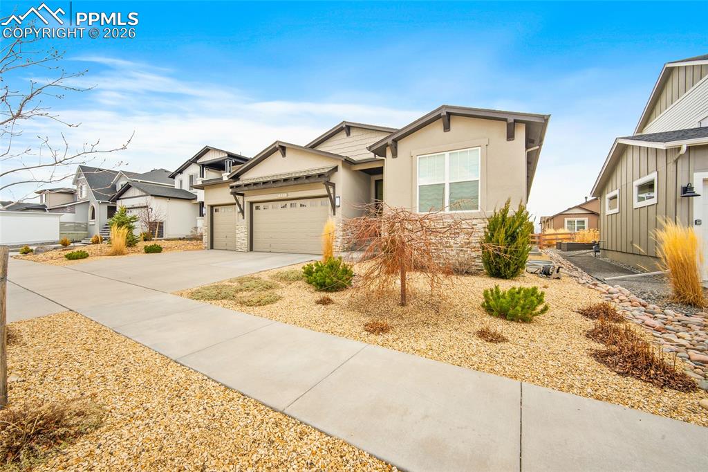 Image 3 of 50: Front of Structure