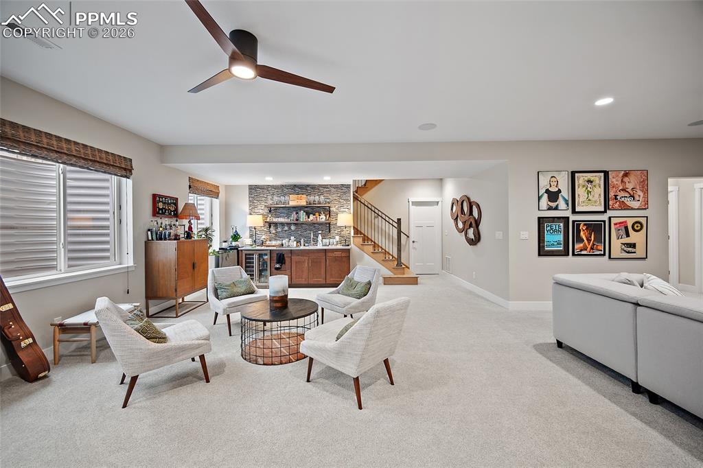 Image 34 of 50: Family Room