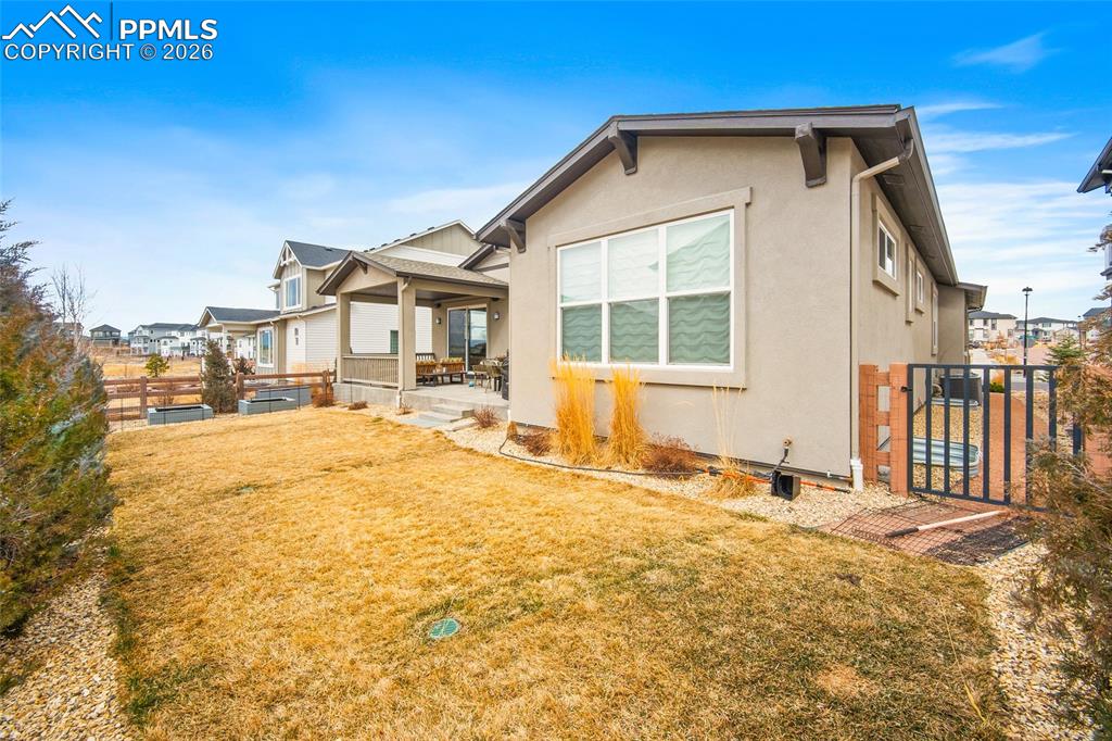 Image 43 of 50: Back of Structure