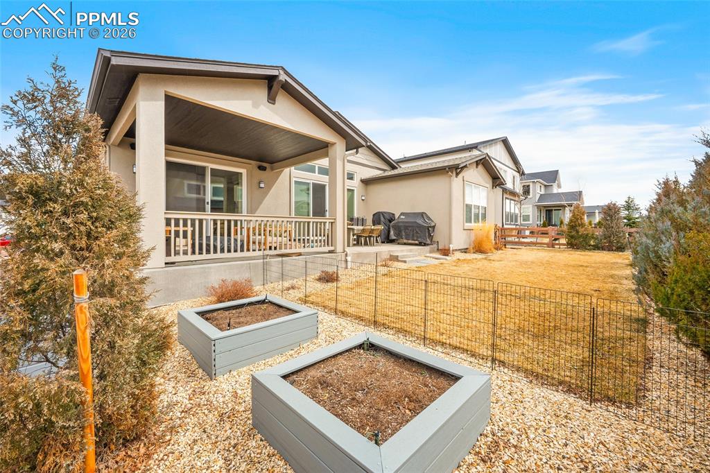 Image 44 of 50: Back of Structure