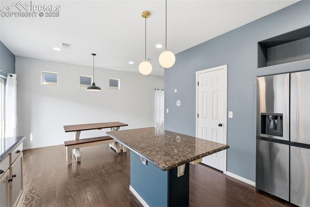 Image 10 of 43: Kitchen