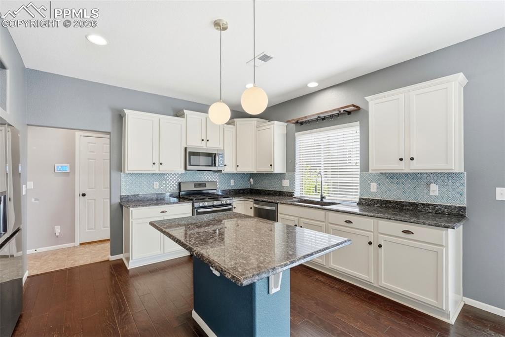 Image 8 of 43: Kitchen