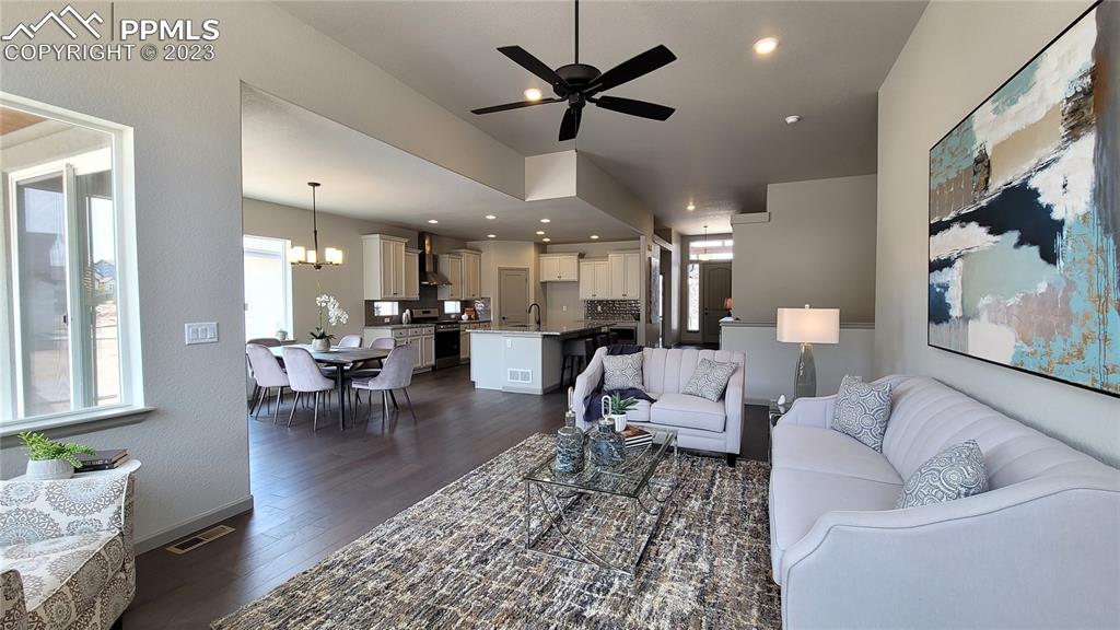 Listing 6189443, Image 15 of 24