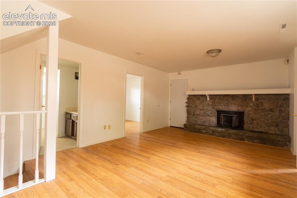 Image 14 of 47: Living Room