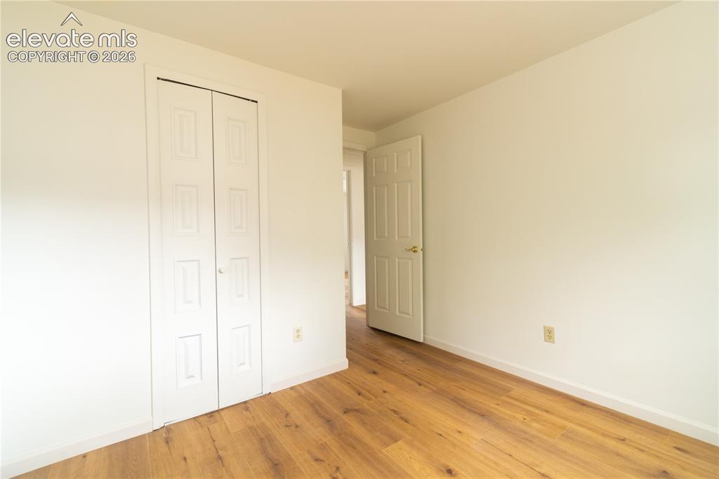 Image 32 of 47: Bedroom
