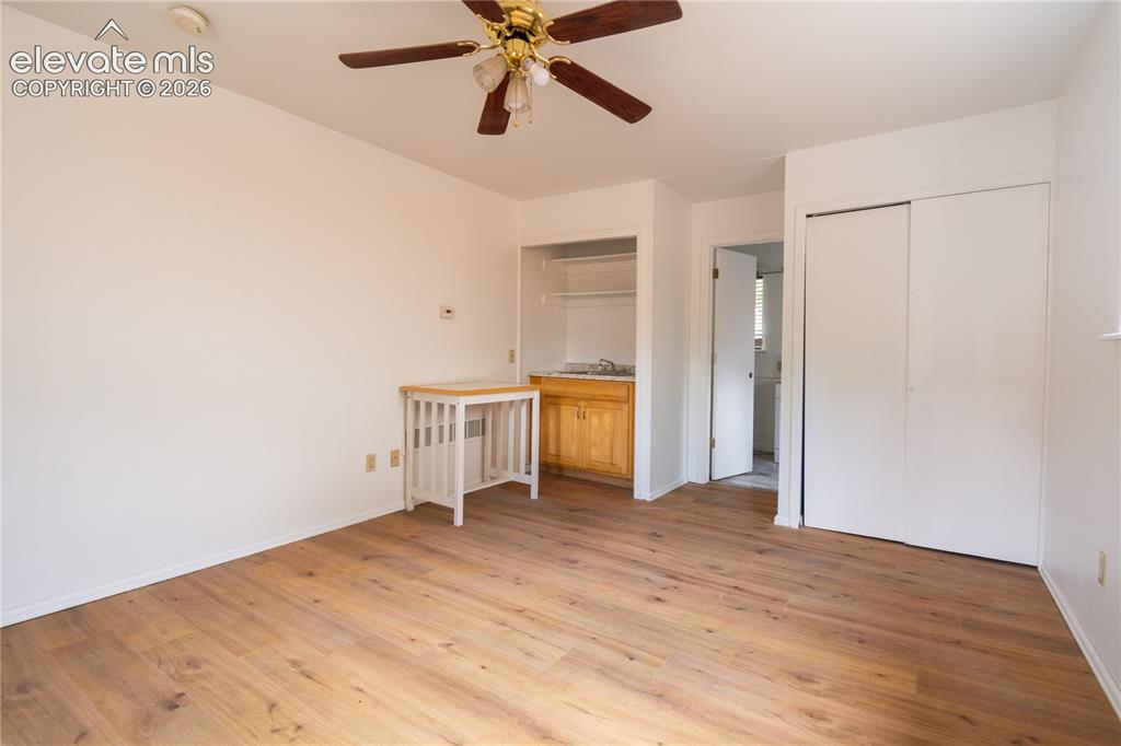 Image 46 of 47: Bedroom