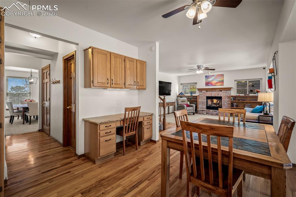 Image 12 of 50: Dining Area