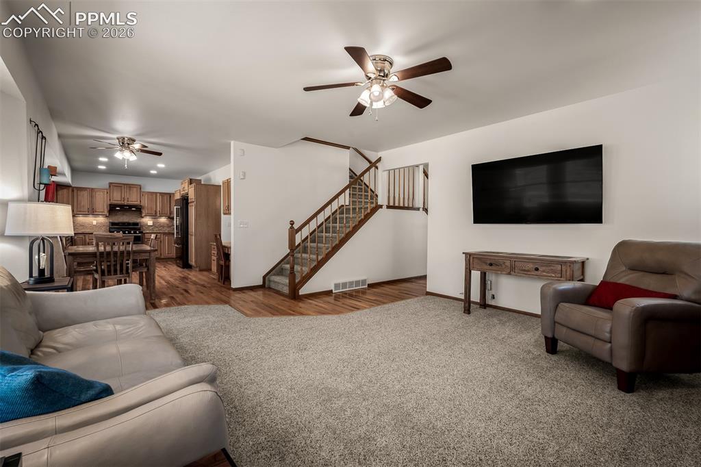 Image 17 of 50: Living Room