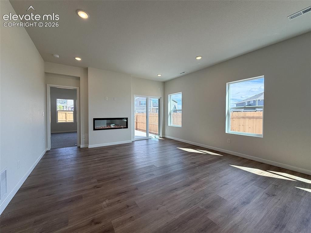Image 10 of 36: Living Room