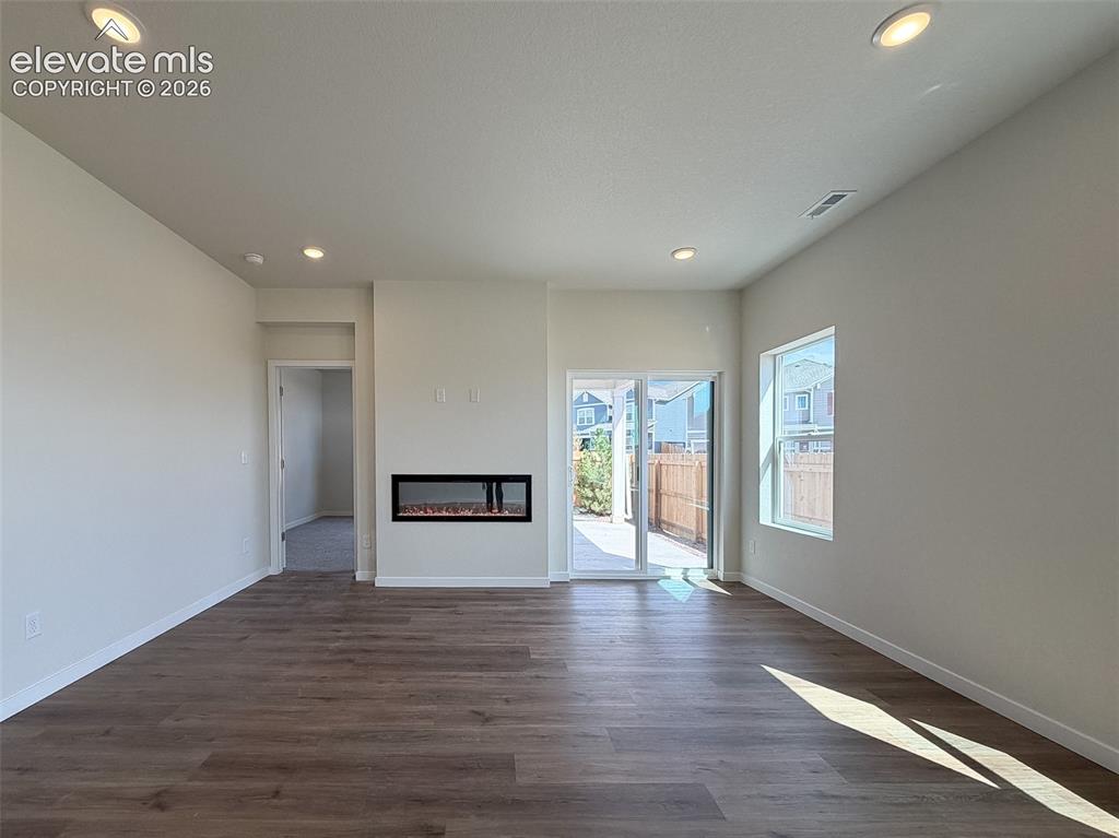 Image 11 of 36: Living Room