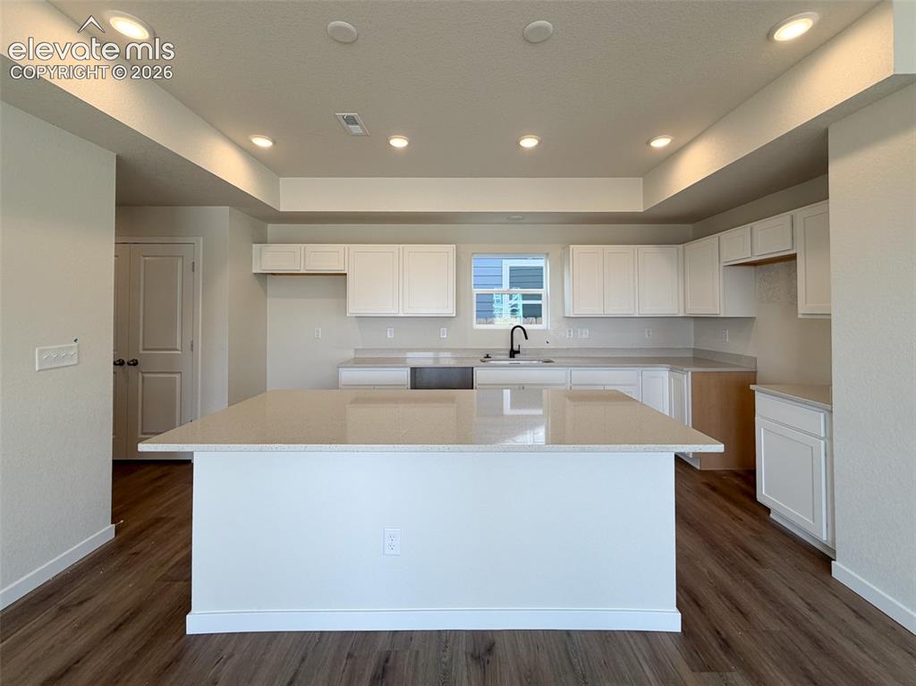 Image 9 of 36: Kitchen