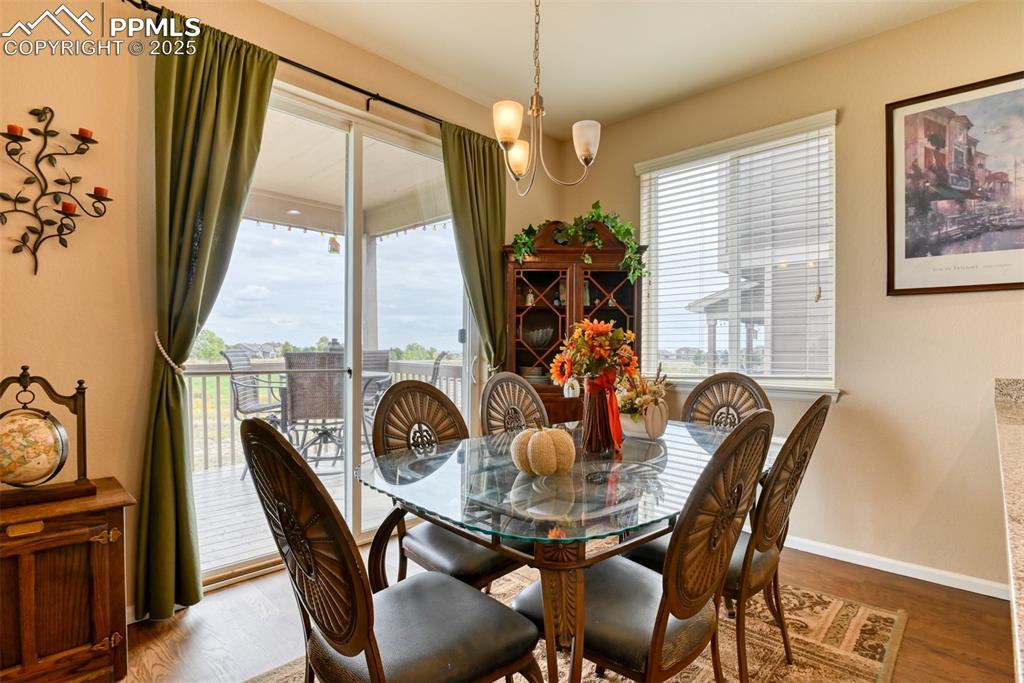 Image 12 of 47: Dining Area