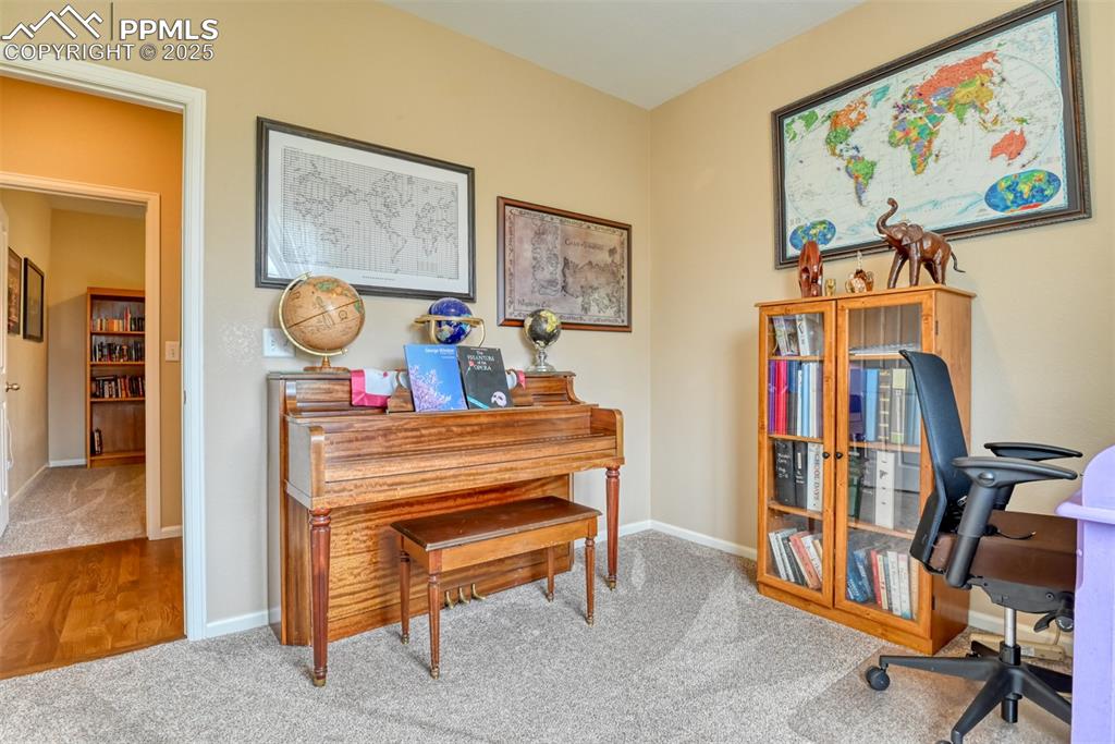 Image 24 of 47: Bedroom