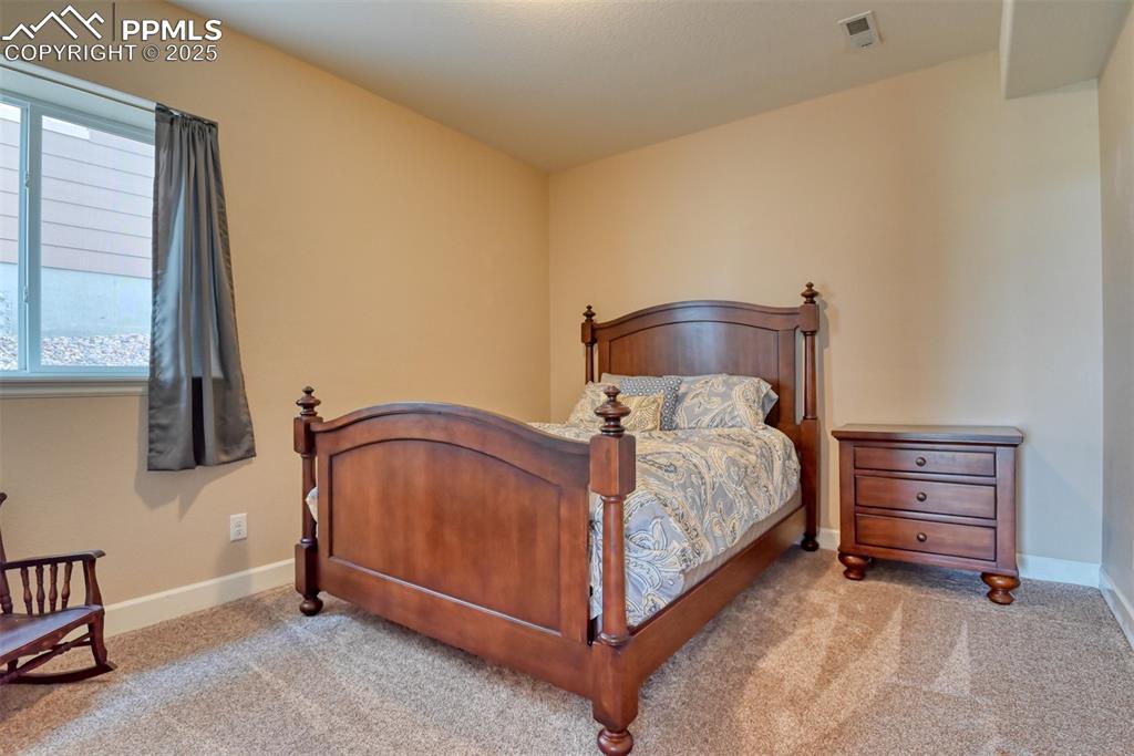 Image 35 of 47: Bedroom