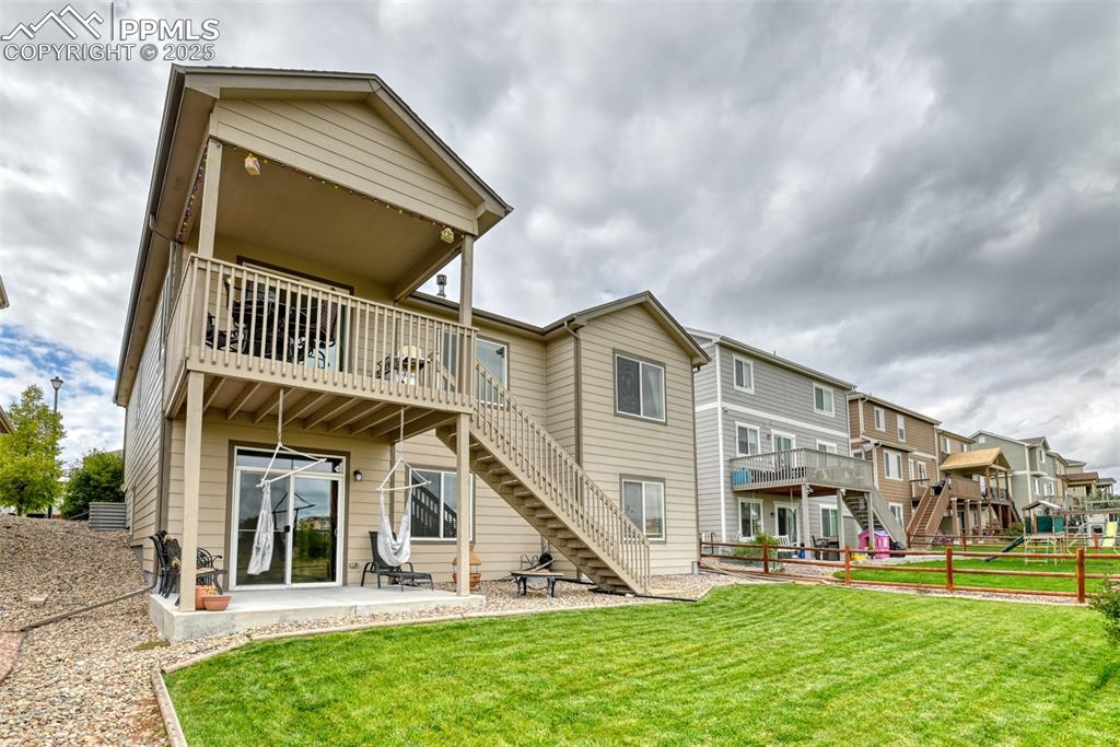 Image 38 of 47: Back of Structure