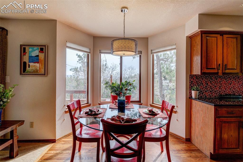 Image 12 of 39: Kitchen