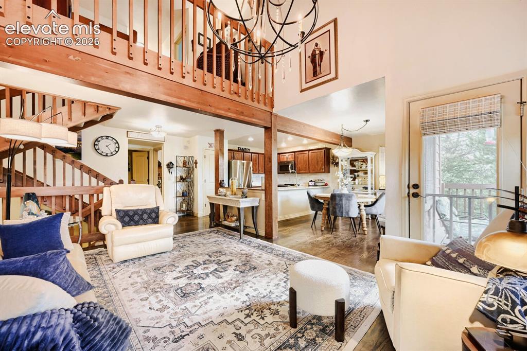 Image 5 of 34: Open Floor Plan 