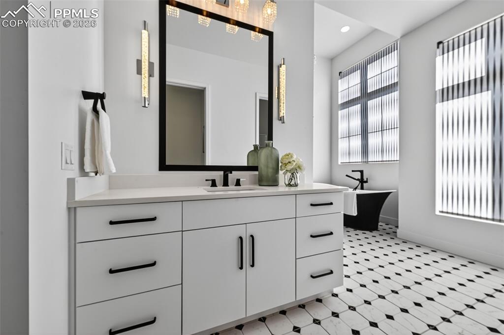 Image 30 of 44: Separate vanites