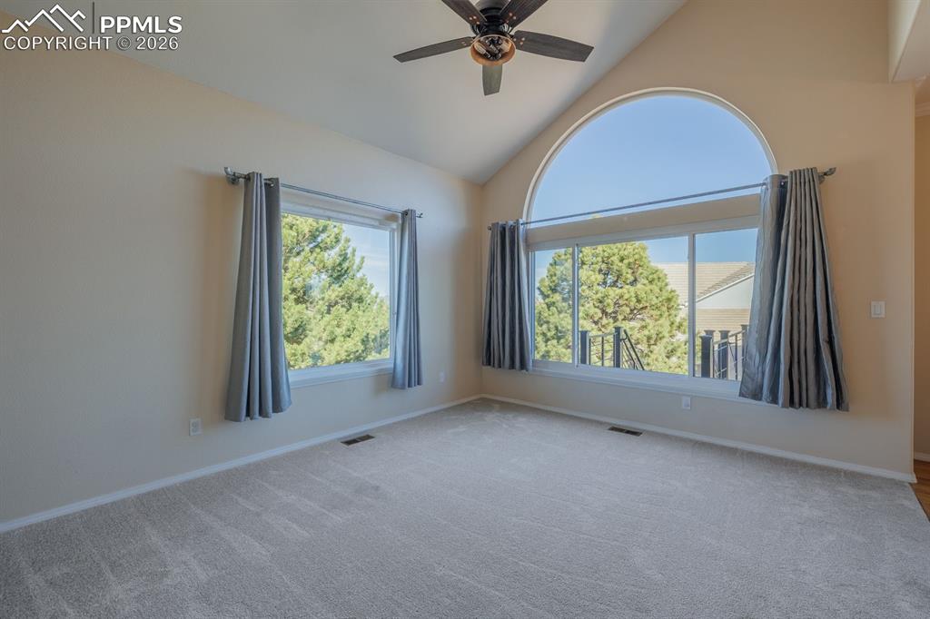 Image 16 of 49: Family Room