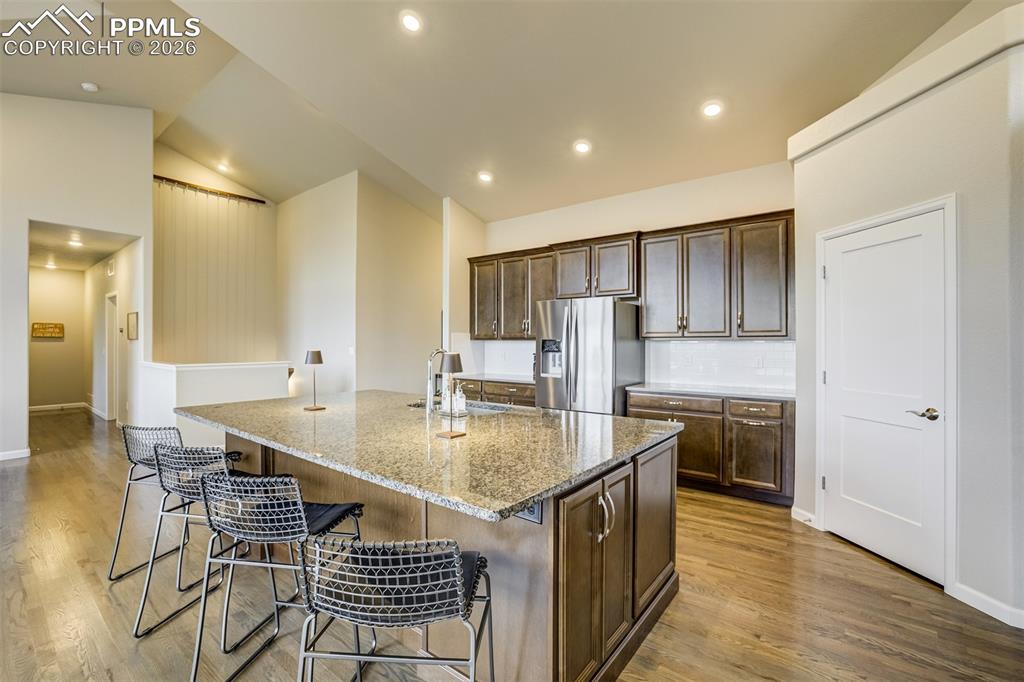 Image 13 of 50: Kitchen