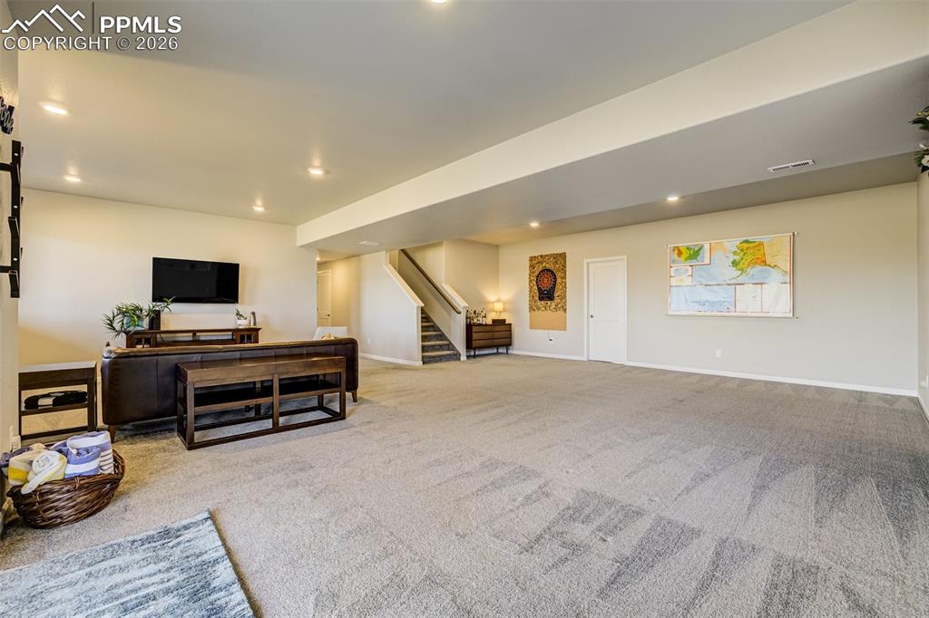 Image 26 of 50: Family Room