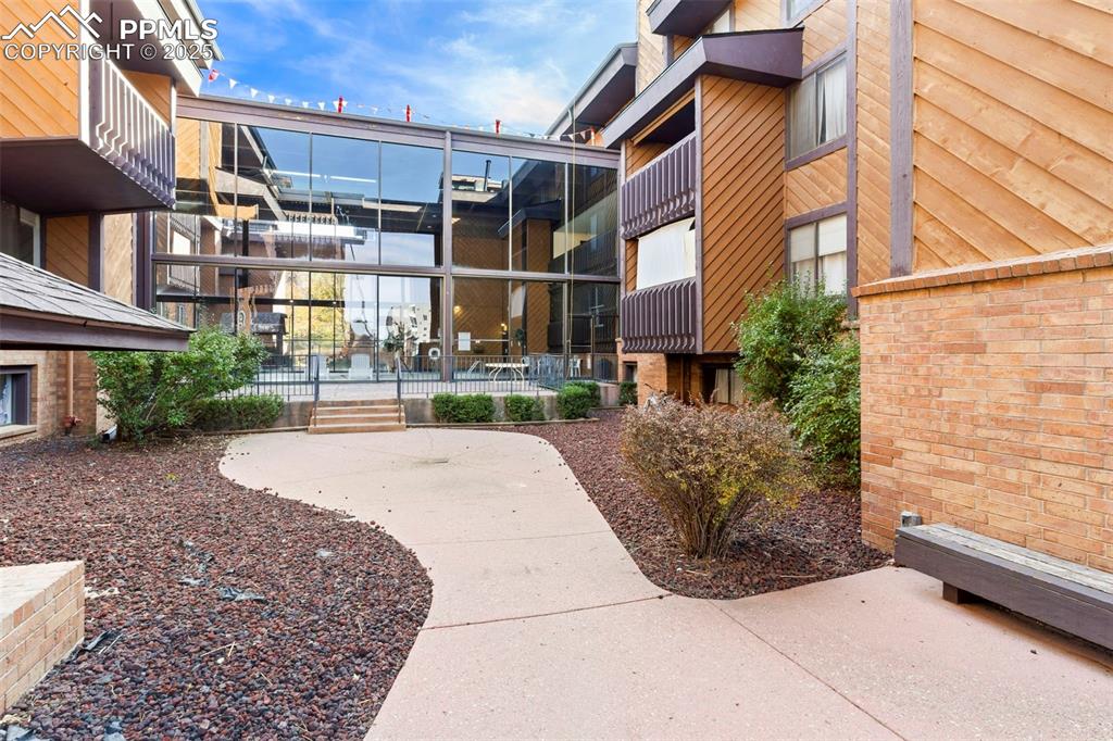 Image 3 of 29: Landscaped exterior common areas