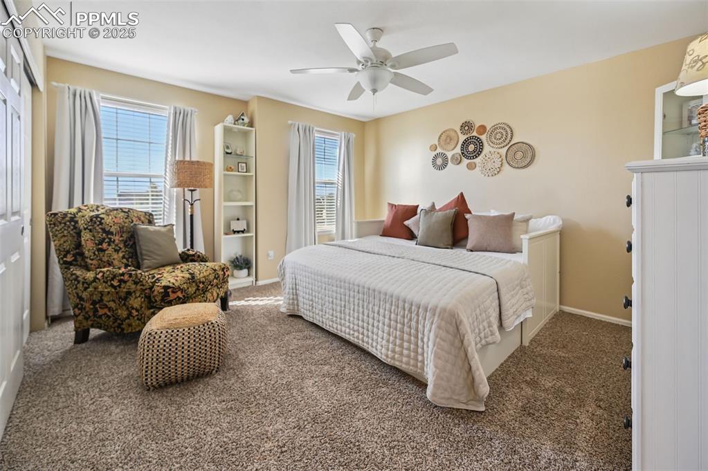 Image 18 of 48: Bedroom