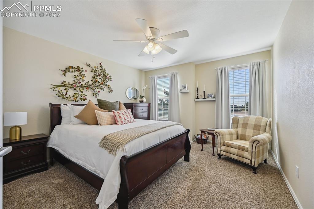 Image 21 of 48: Bedroom