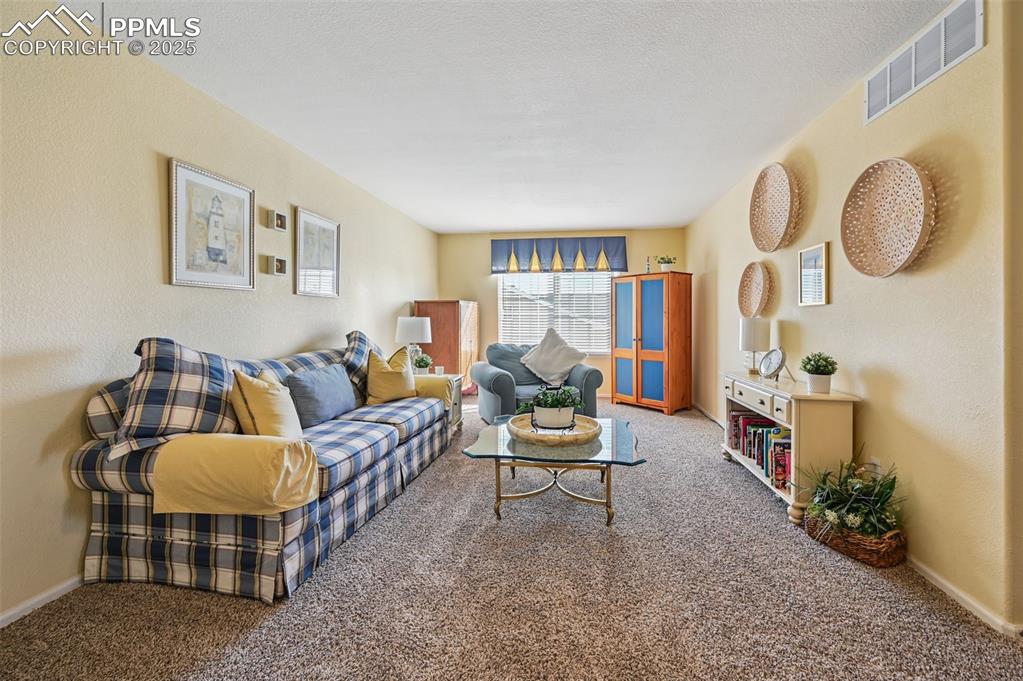 Image 35 of 48: Living Room