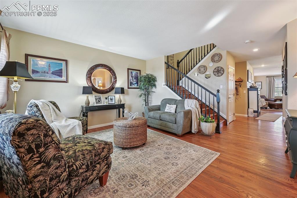 Image 5 of 48: Sitting Room