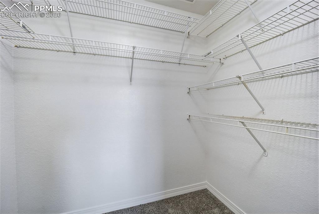 Image 26 of 34: Closet