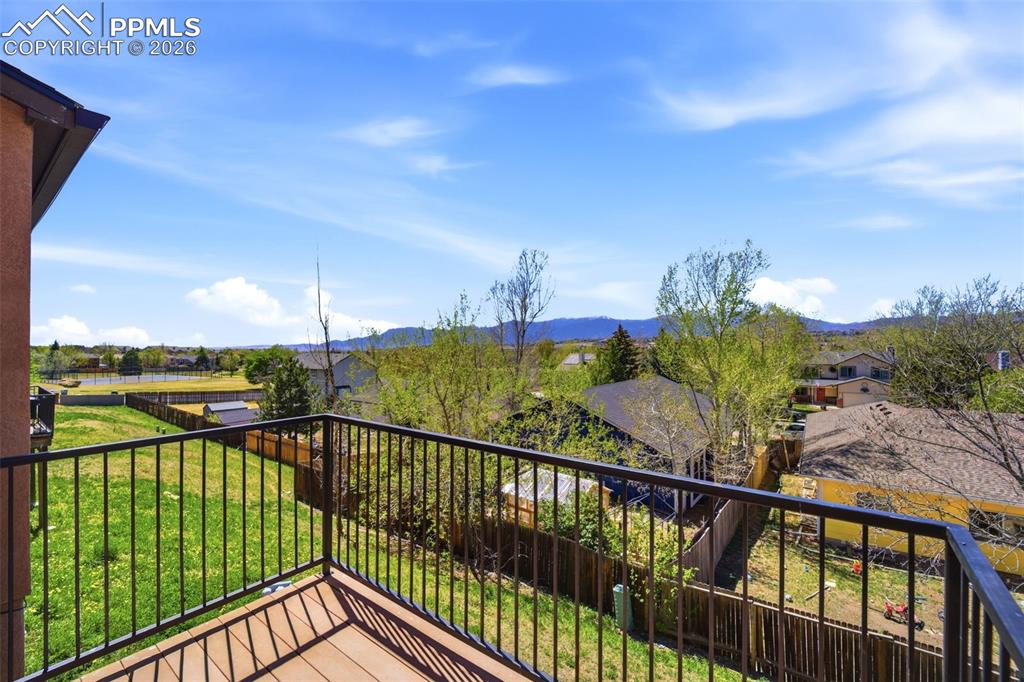 Image 27 of 34: Balcony