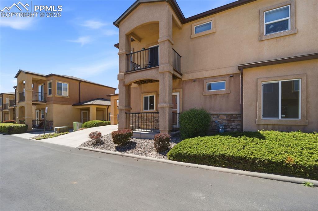 Image 3 of 34: Front of Structure