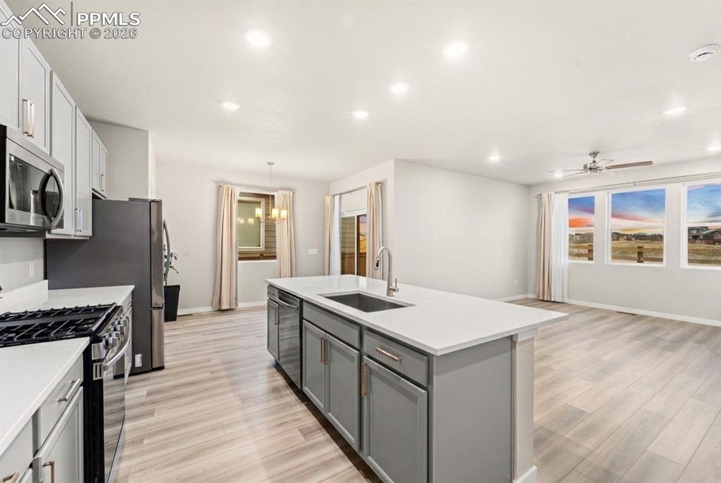 Image 9 of 36: Kitchen