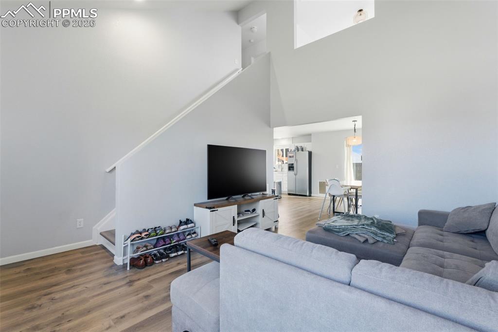 Image 2 of 40: Living Room