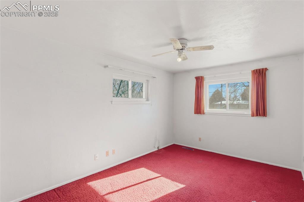 Image 24 of 32: Bedroom on upper level 15