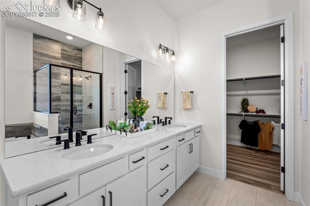 Image 19 of 37: Master Bathroom