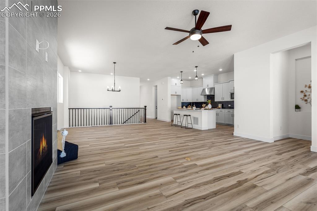 Image 4 of 37: Living Room