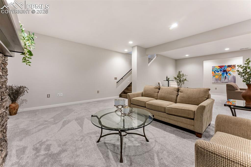 Image 33 of 49: Living Room