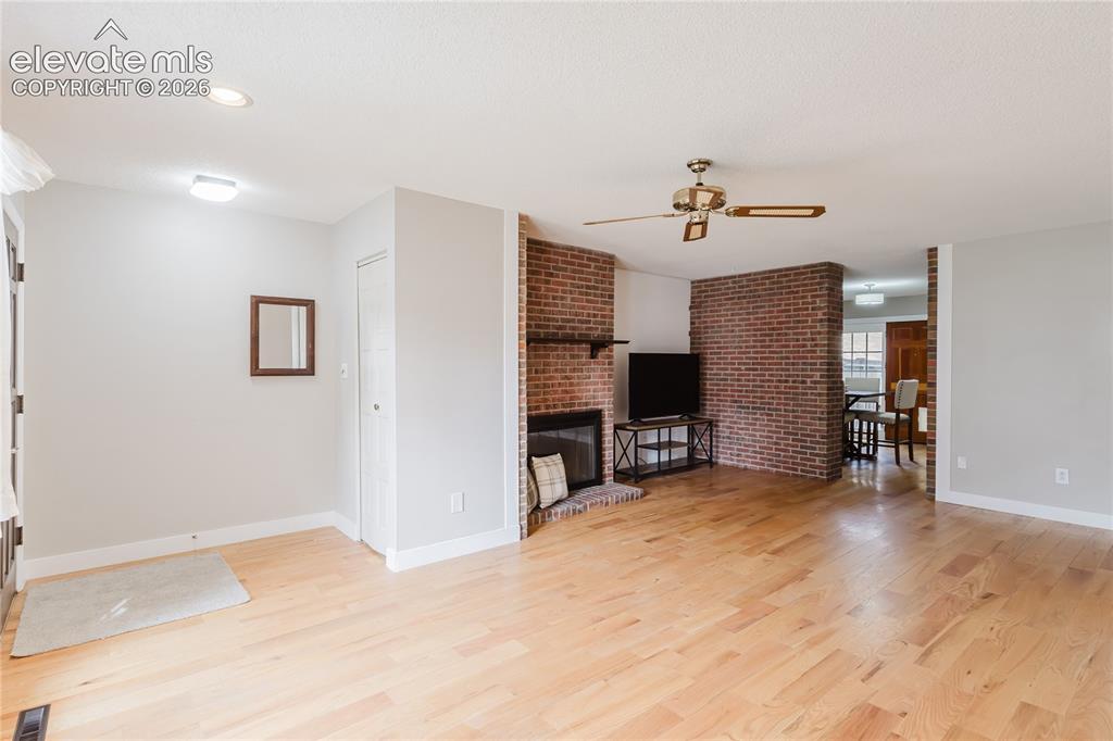 Image 9 of 36: Living Room