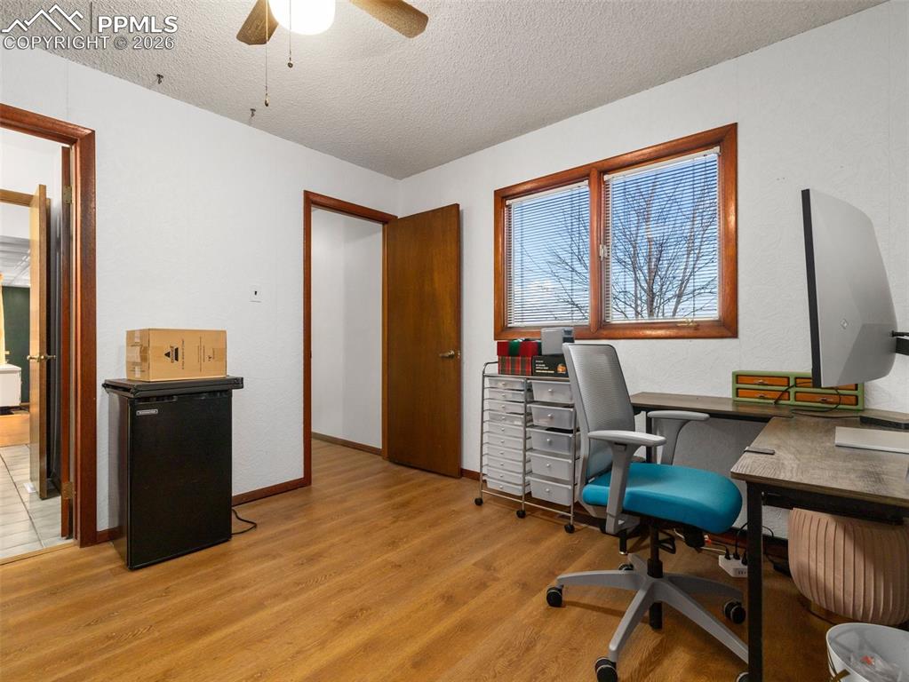 Image 5 of 34: Office