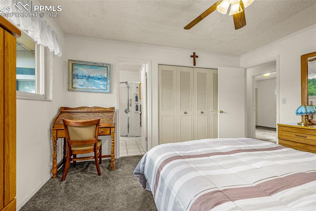 Image 19 of 39: Bedroom