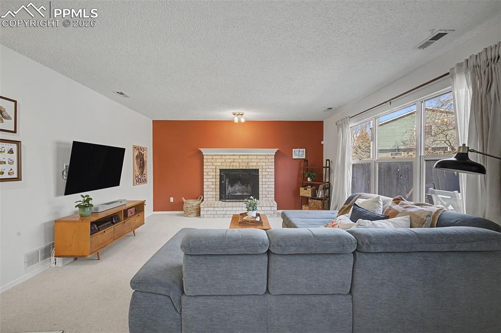 Image 20 of 41: Family Room