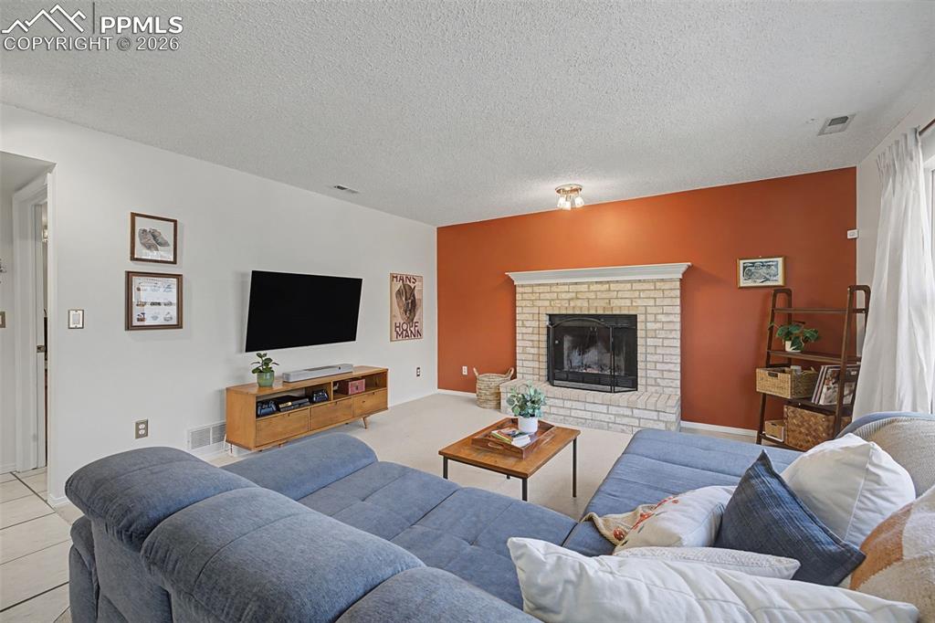 Image 21 of 41: Family Room