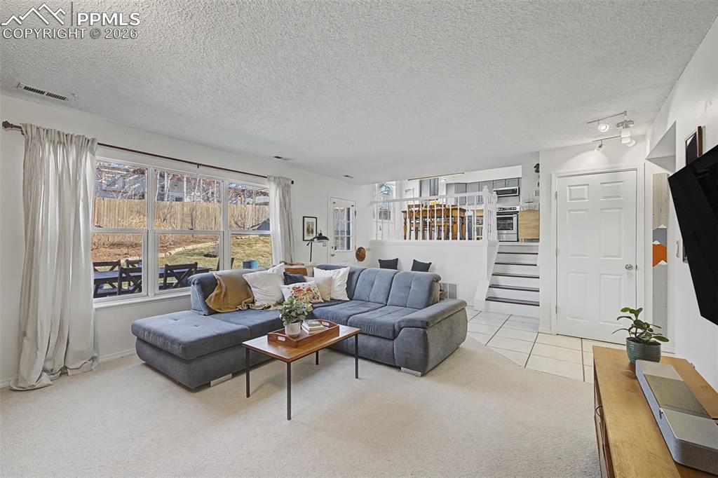 Image 22 of 41: Family Room