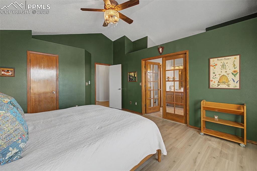 Image 26 of 41: Master Bedroom