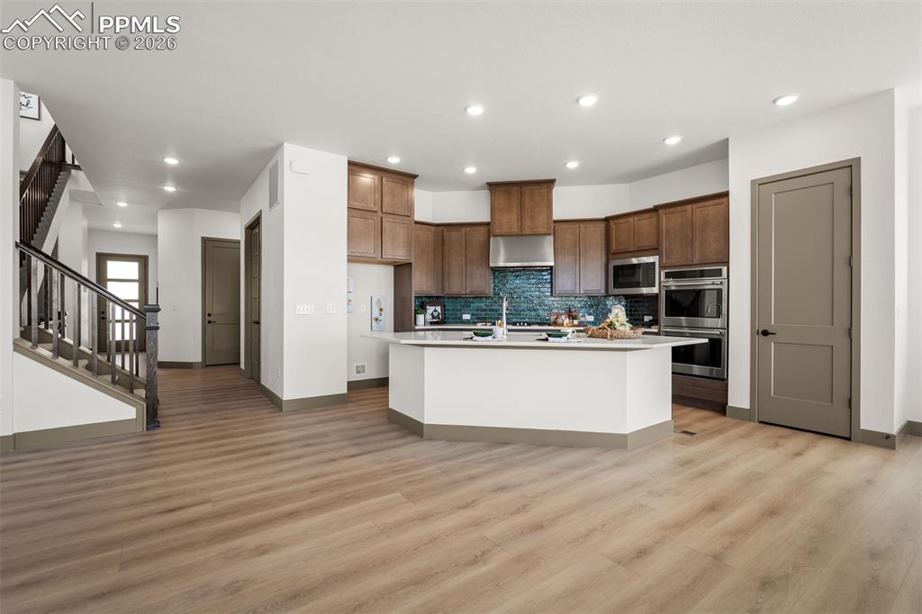 Image 4 of 48: Kitchen