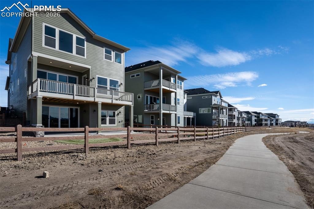 Image 41 of 48: Back of Structure